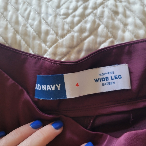 Old Navy High Rise Wide Leg Satin Pants Burgundy Plum Size 4 - Picture 2 of 5